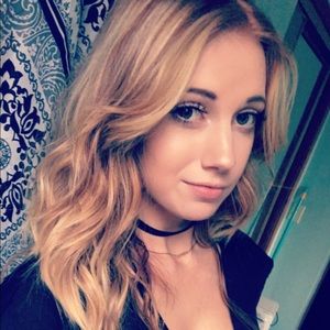 Meet your Posher, Ashley